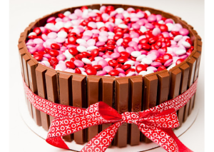 Super Sweetie Valentine Cake